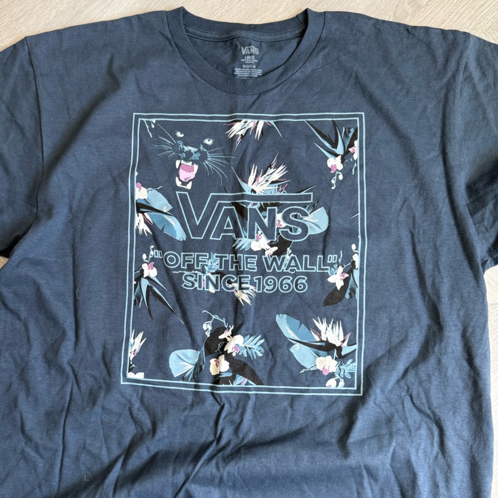 Vans Men's Short Sleeve Tee Bundle - Picture 3 of 3